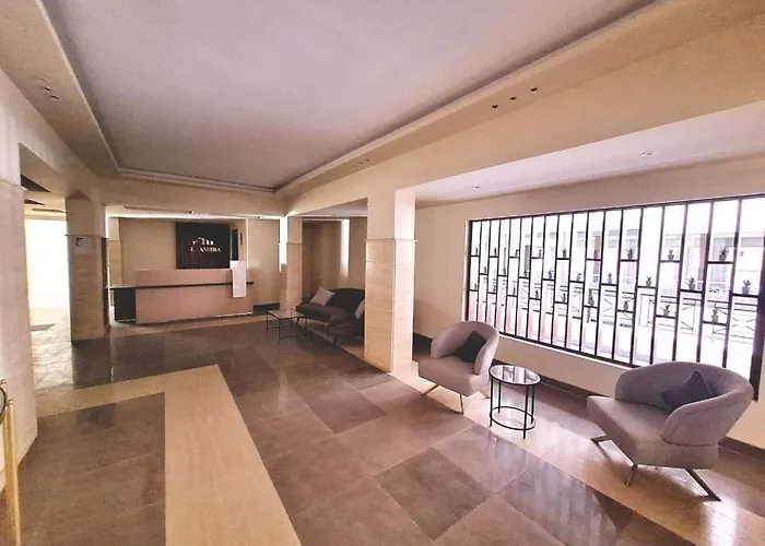 Avenue Alhambra Apartment